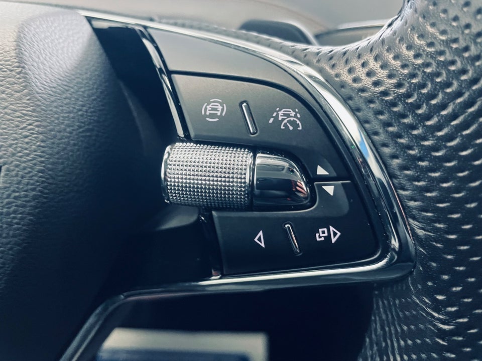 Skoda Enyaq 80 iV Suite 5d