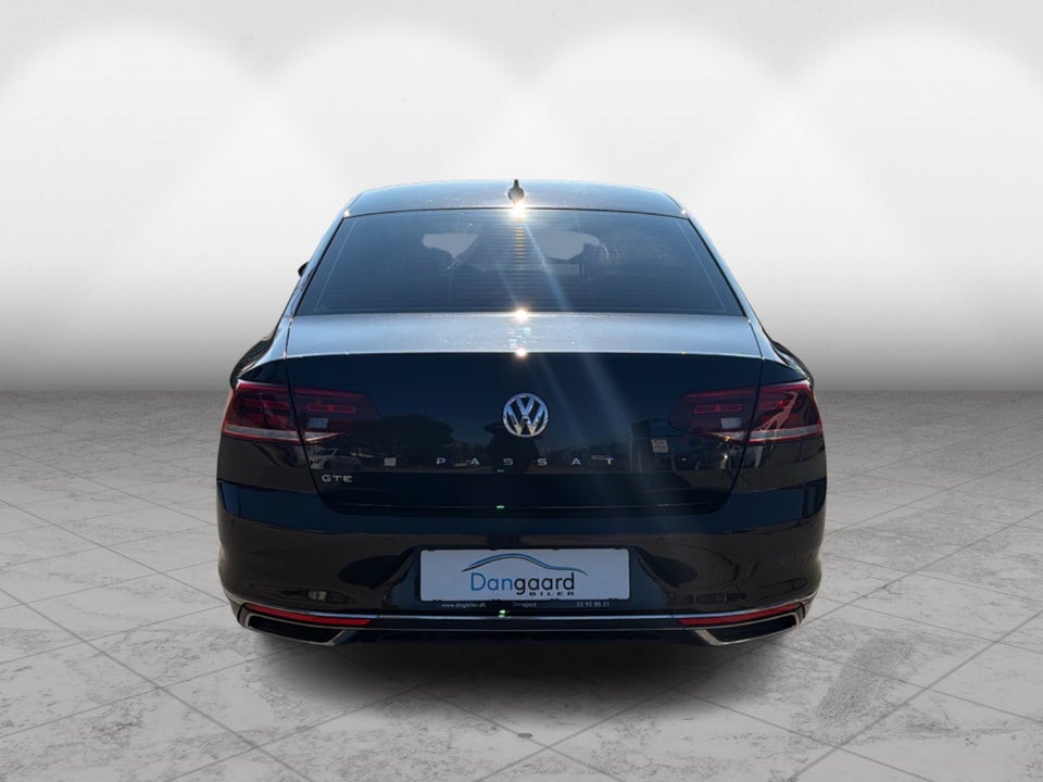 VW Passat 1,4 GTE DSG 4d