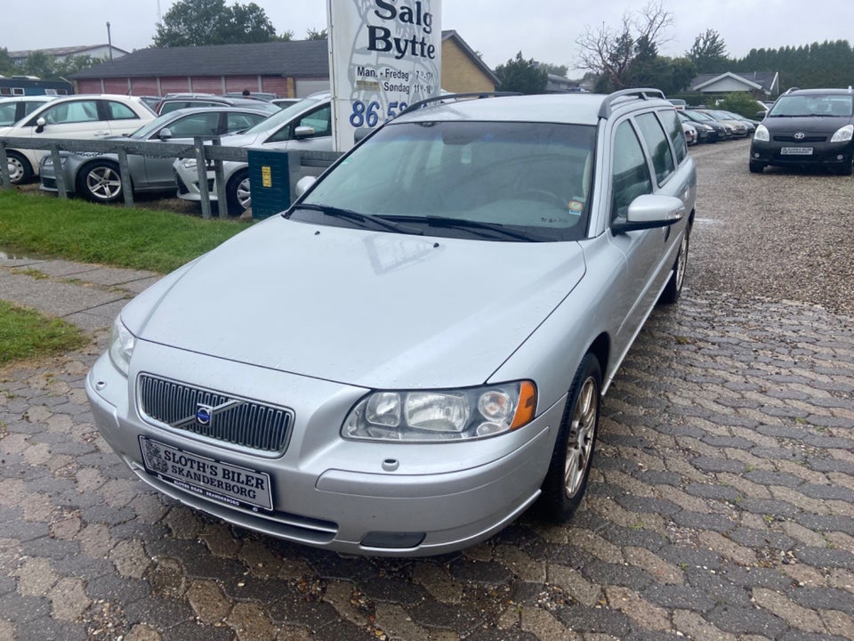 Volvo V70 2,4 170 Kinetic 5d