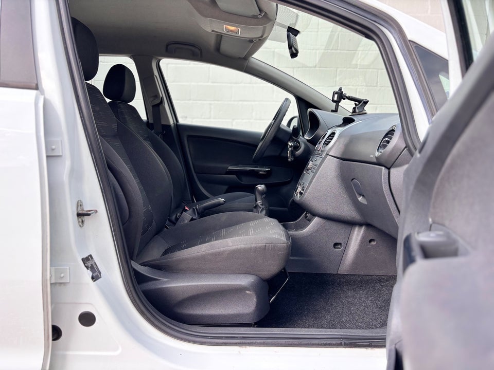 Opel Corsa 1,0 12V Enjoy 5d