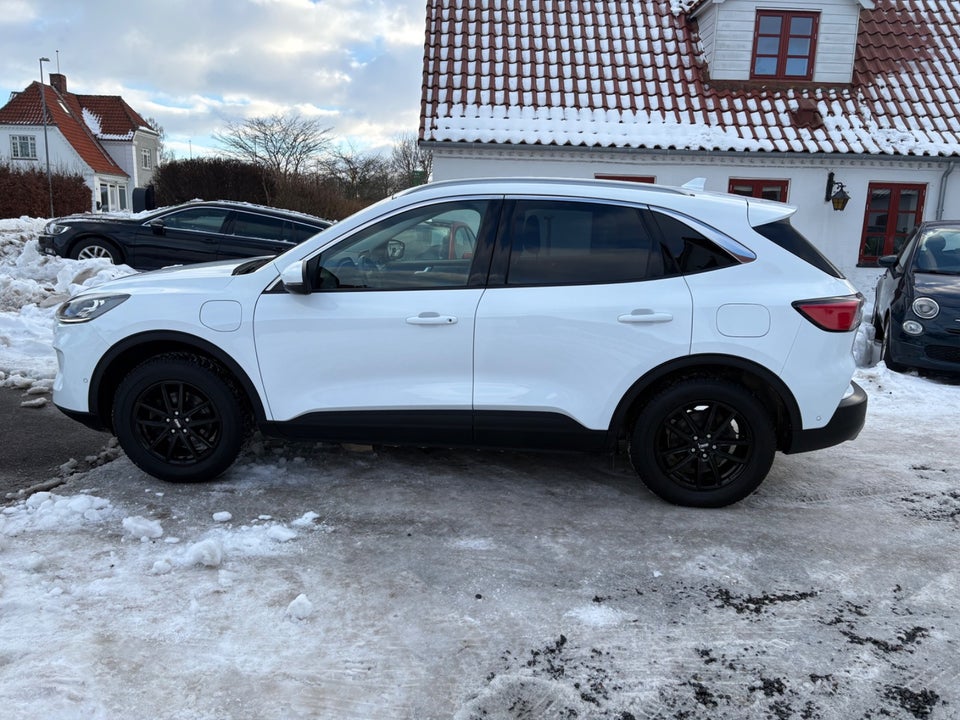 Ford Kuga 2,5 HEV Titanium X CVT 5d