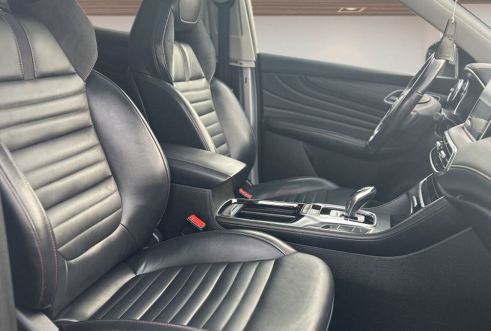 MG EHS 1,5 PHEV Luxury 5d