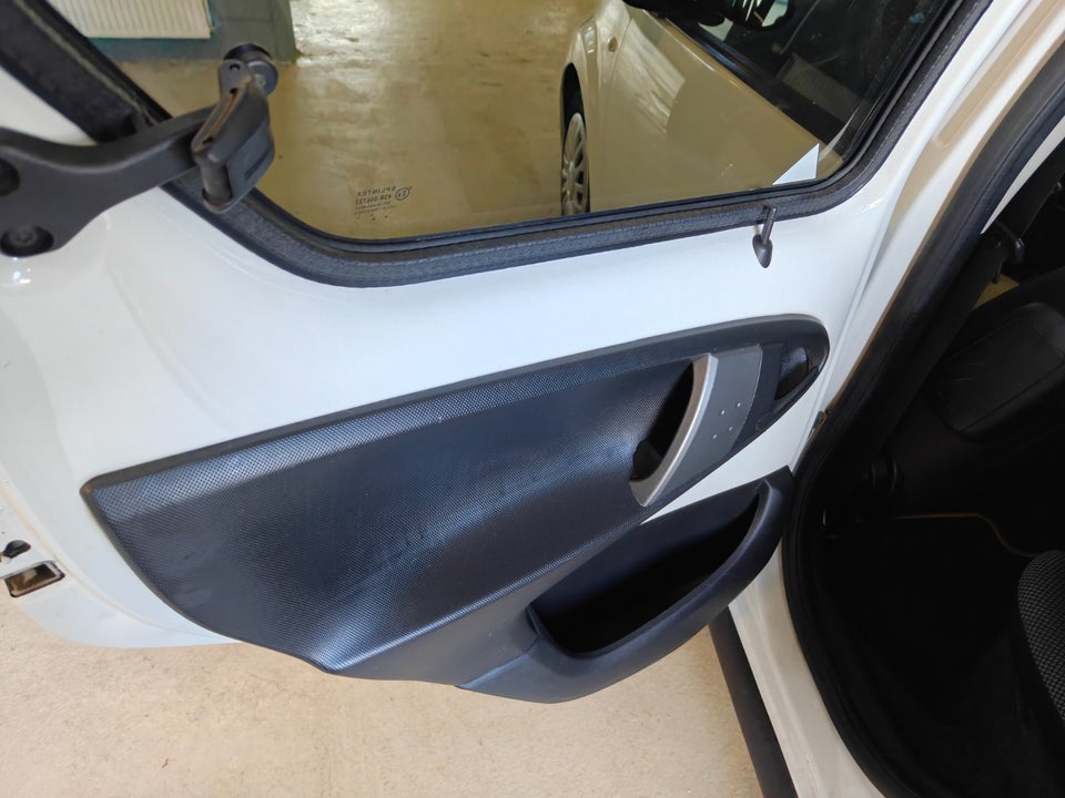 Toyota Aygo 1,0 VVT-i T2 5d