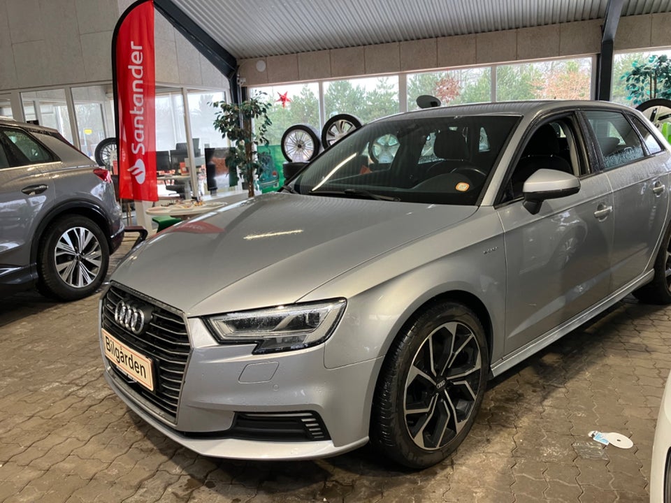 Audi A3 1,4 e-tron Sportback S-tr. 5d