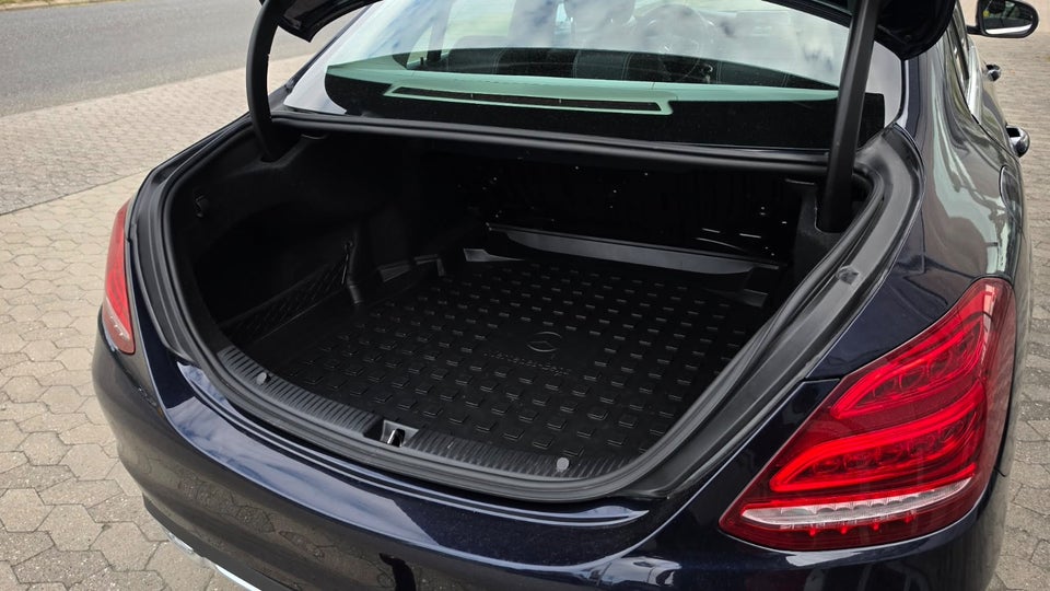Mercedes C220 d 2,2 Business aut. 4d