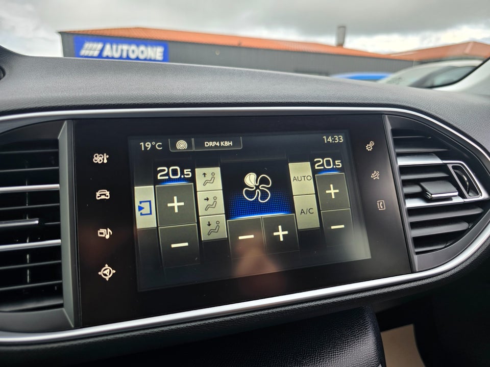 Peugeot 308 1,6 BlueHDi 120 Style SW 5d