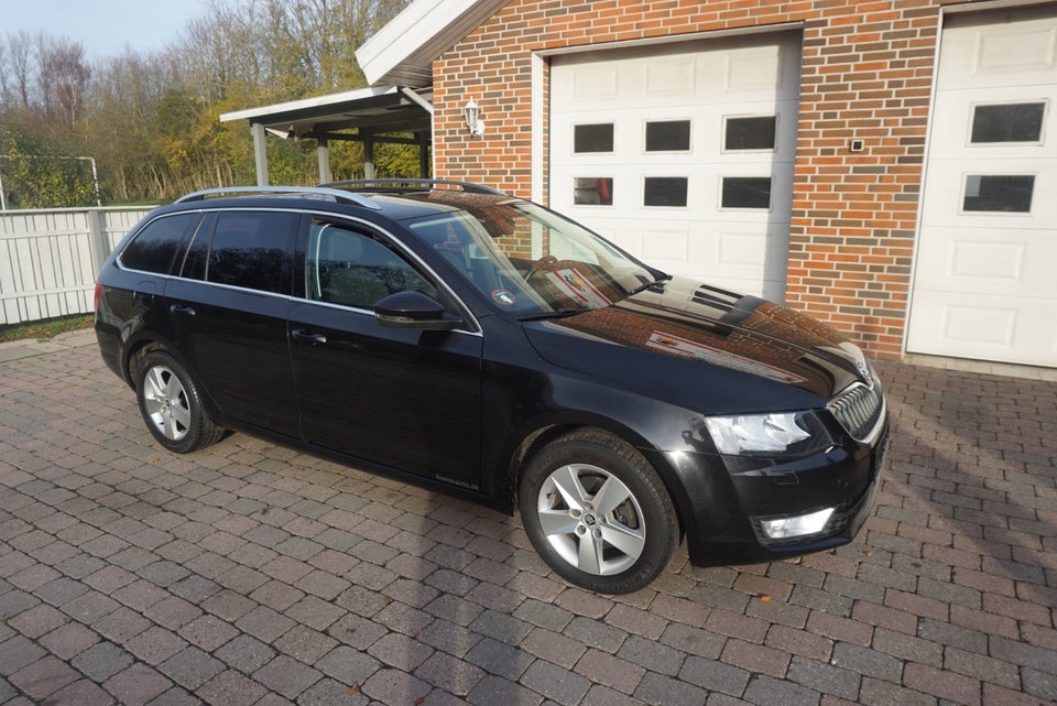 Skoda Octavia 1,4 TSi 140 Elegance Combi 5d