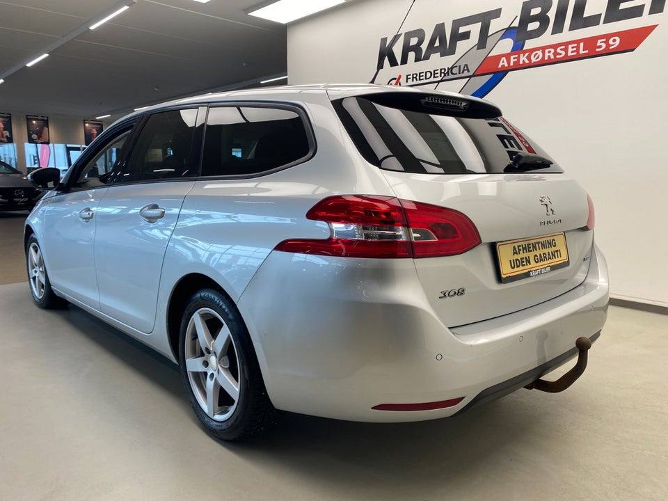 Peugeot 308 1,2 e-THP 110 Chili SW 5d