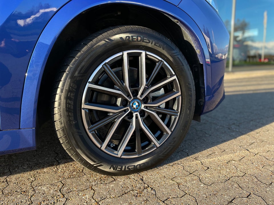 BMW iX1 xDrive30 M-Sport 5d