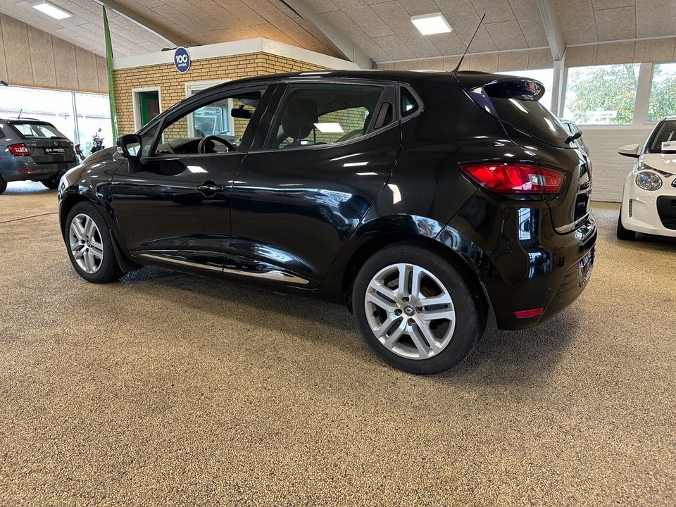 Renault Clio IV 0,9 TCe 90 Zen 5d