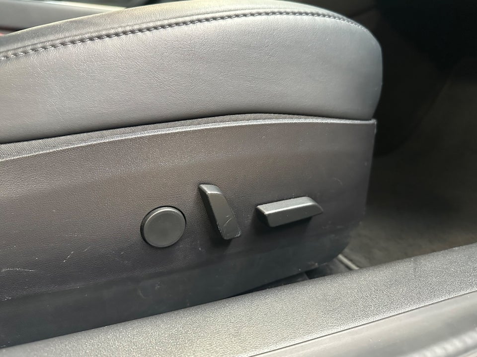 Tesla Model 3 Long Range AWD 4d