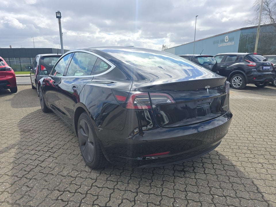 Tesla Model 3 Long Range AWD 4d