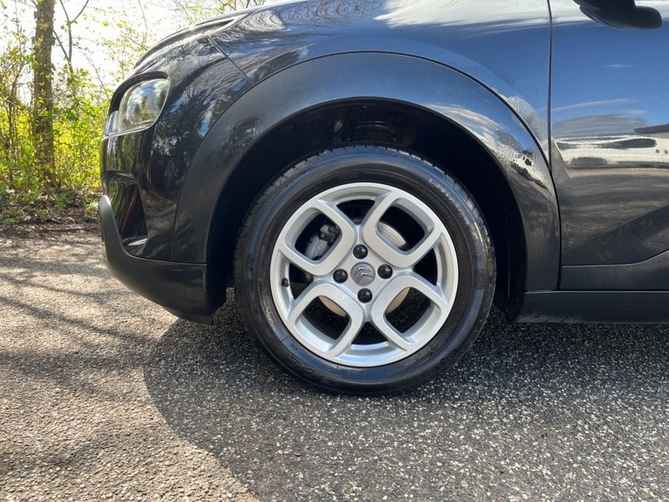 Citroën C4 Cactus 1,2 PureTech 110 SkyLine 5d