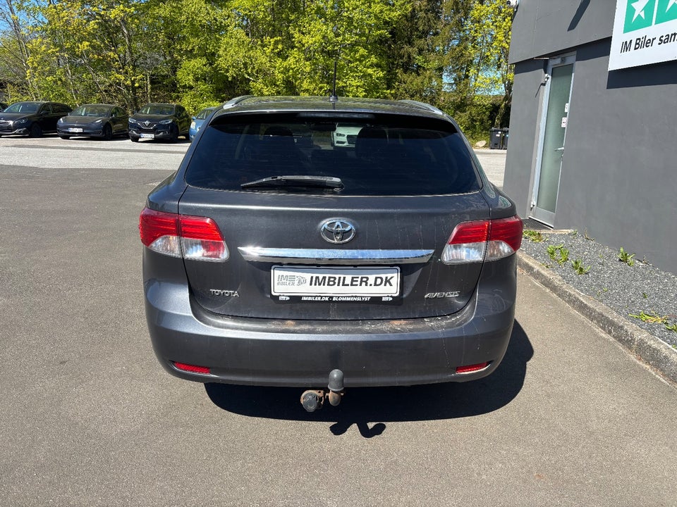 Toyota Avensis 2,0 D-4D T1 stc. 5d