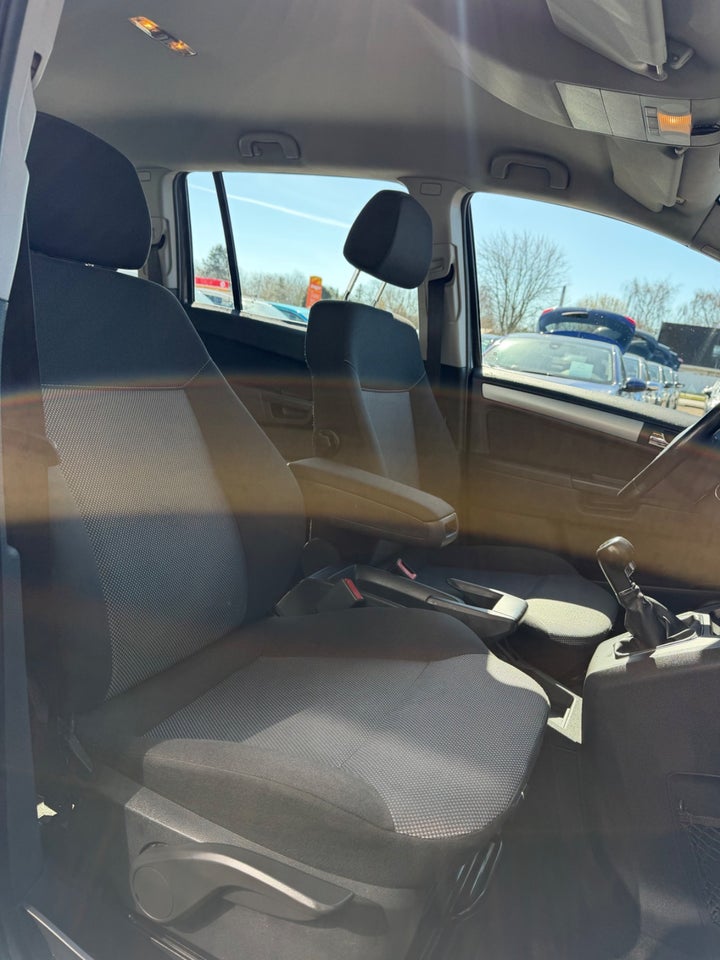 Opel Zafira 1,6 16V Classic 5d