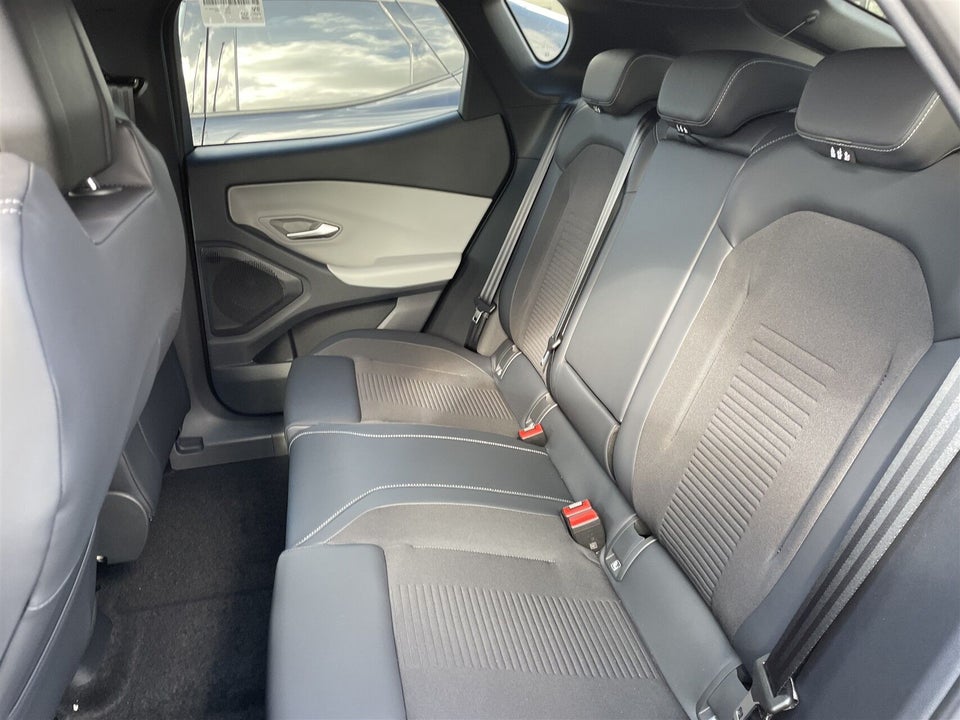 Ford Capri 82 Premium Extended Range 5d