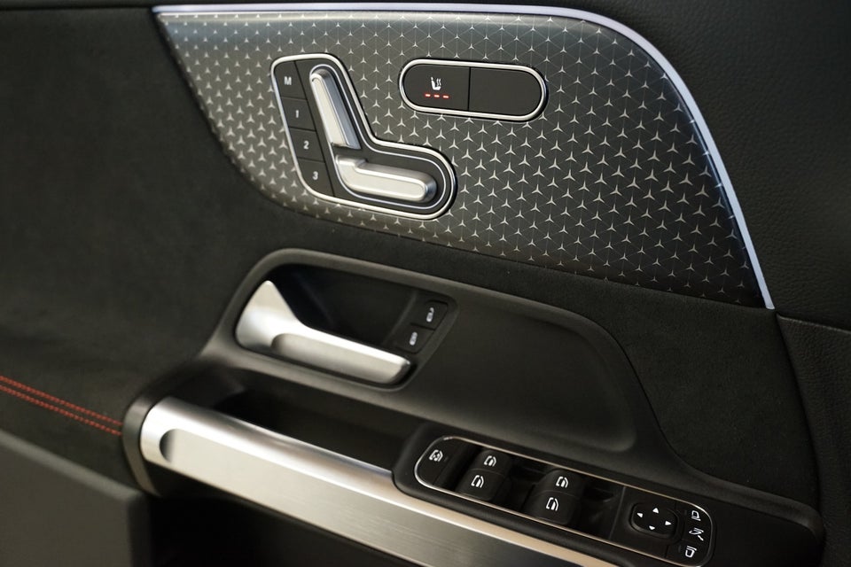 Mercedes EQB250+ AMG Line 5d