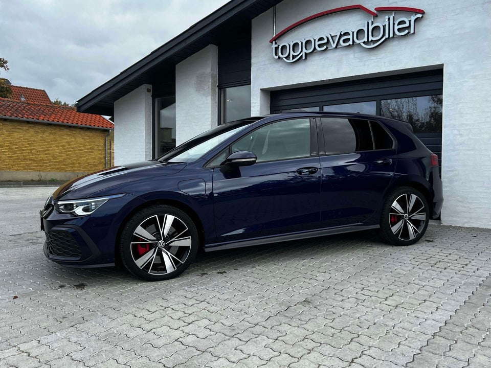 VW Golf VIII 1,4 GTE DSG 5d