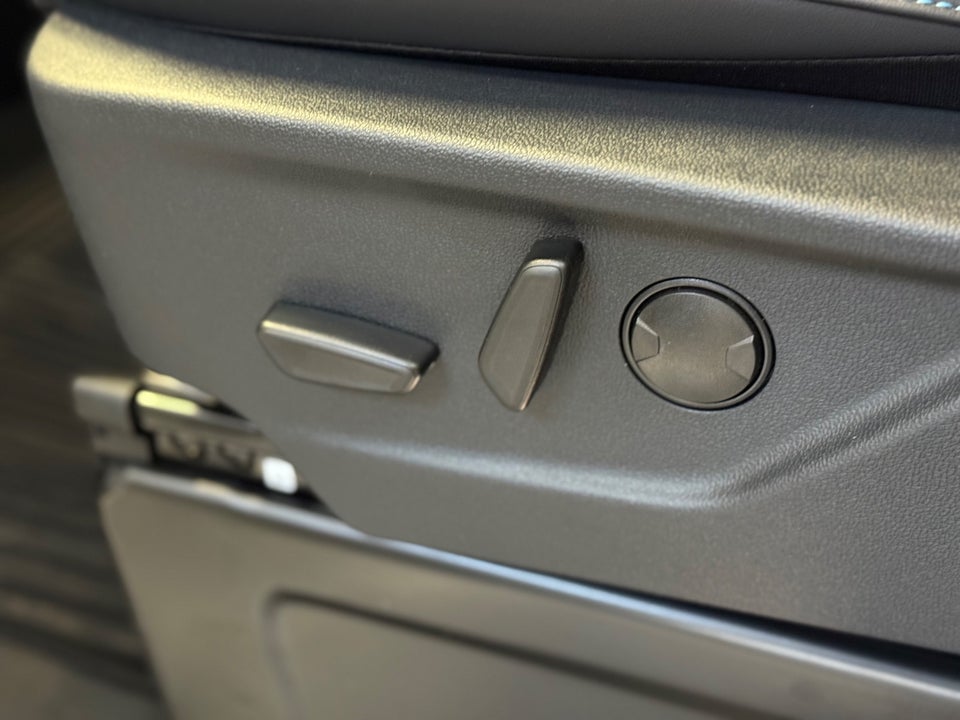 Ford Transit Custom 320 L2 2,0 EcoBlue Sport aut.