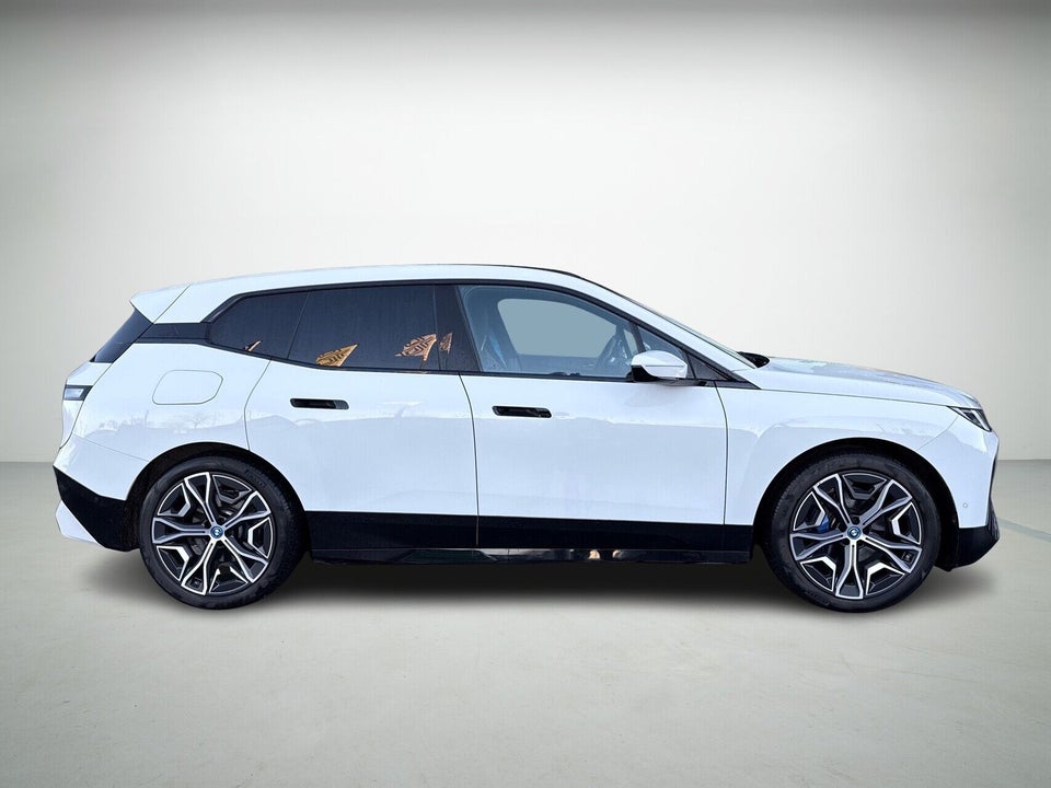 BMW iX xDrive40 Fully Charged M-Sport 5d