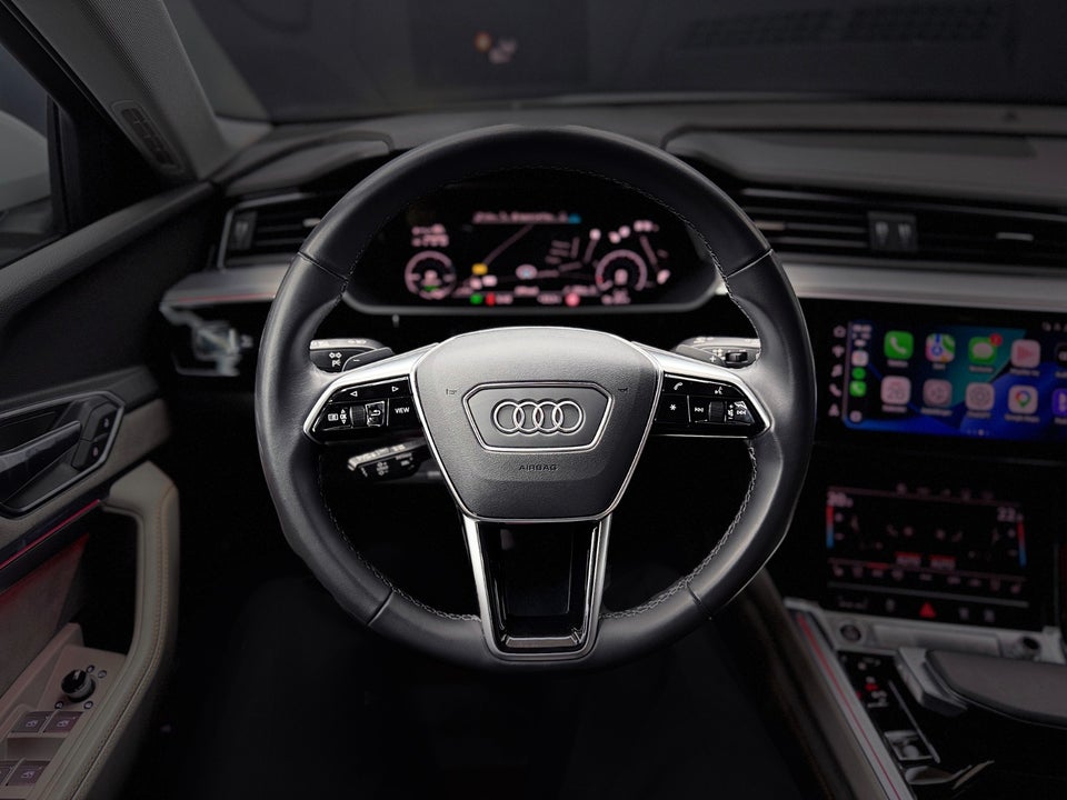 Audi e-tron 55 S-line quattro 5d