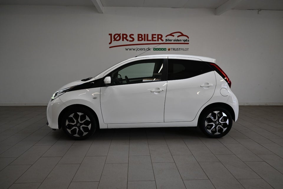 Toyota Aygo 1,0 VVT-i x-cellence Connect 5d