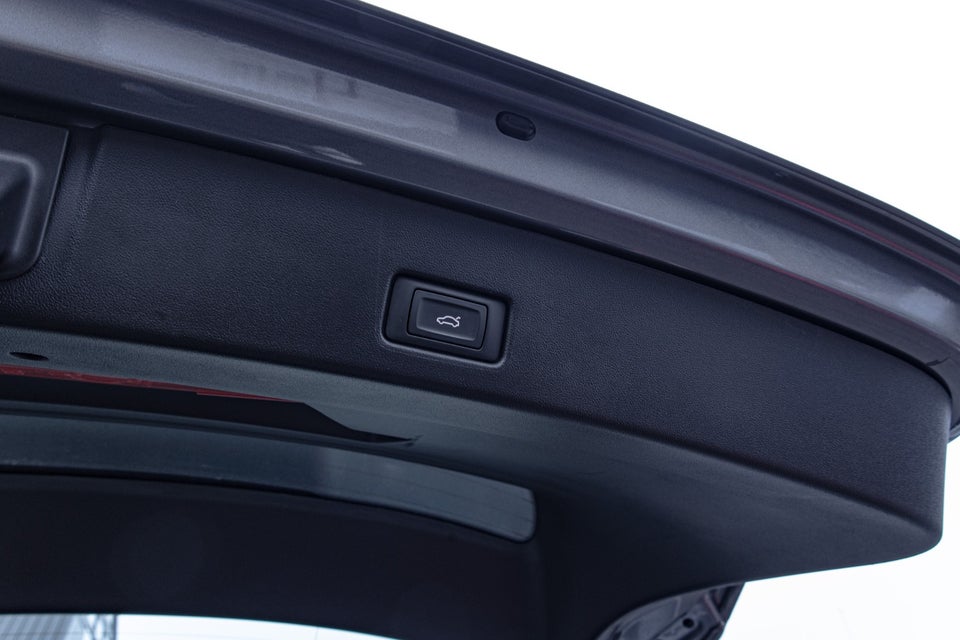 Audi Q4 e-tron 40 S-line Sportback 5d