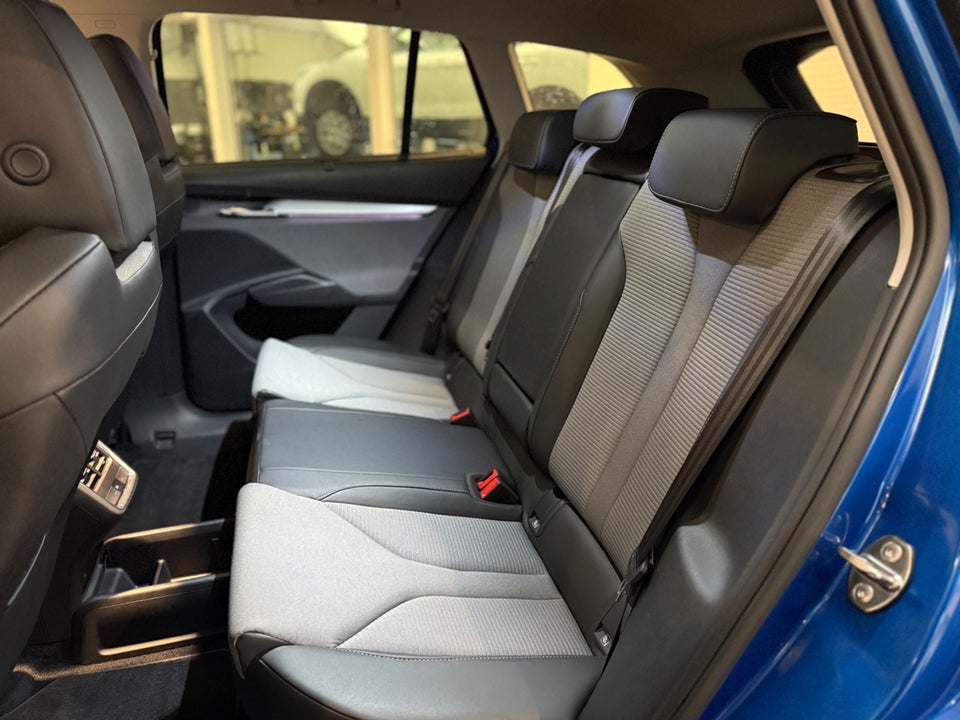 Skoda Enyaq 80 iV Loft 5d