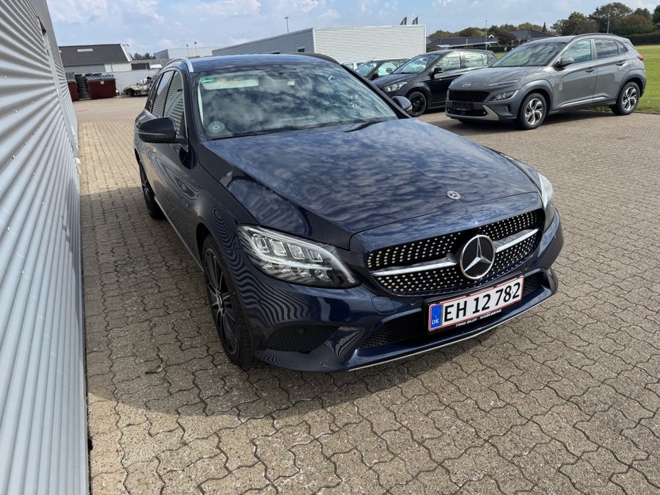 Mercedes C300 de 2,0 Advantage stc. aut. 5d
