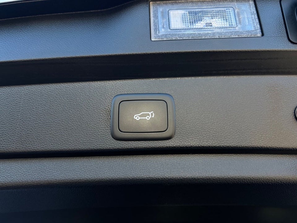 MG Marvel R Luxury 5d