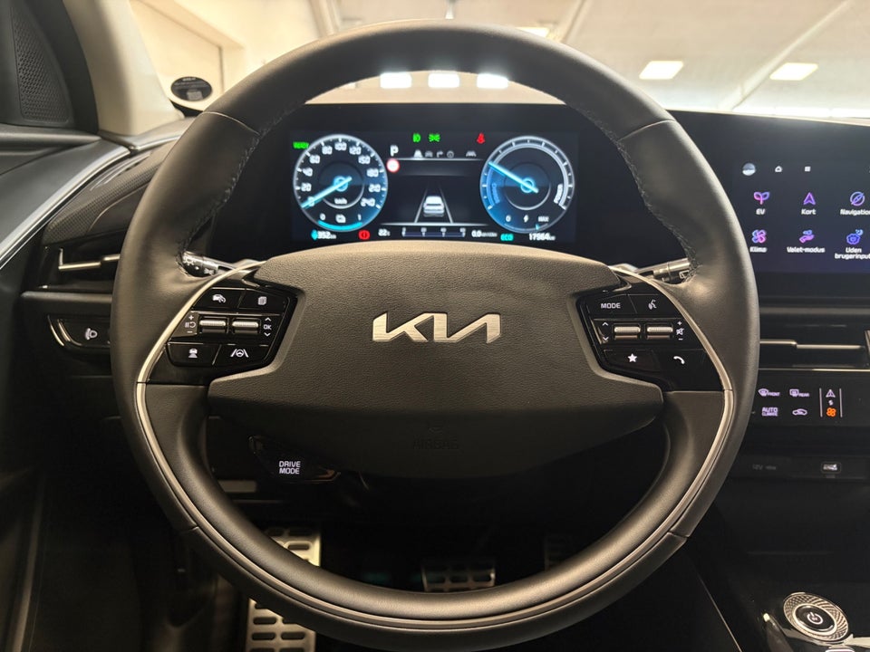 Kia Niro 64 EV Upgrade 5d
