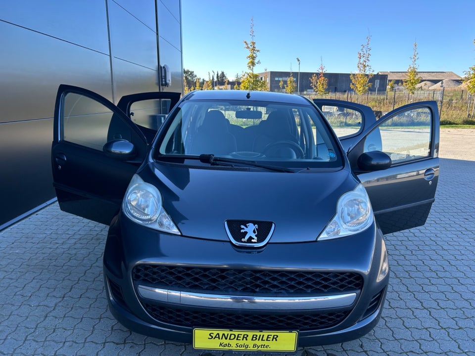 Peugeot 107 1,0 Active 5d