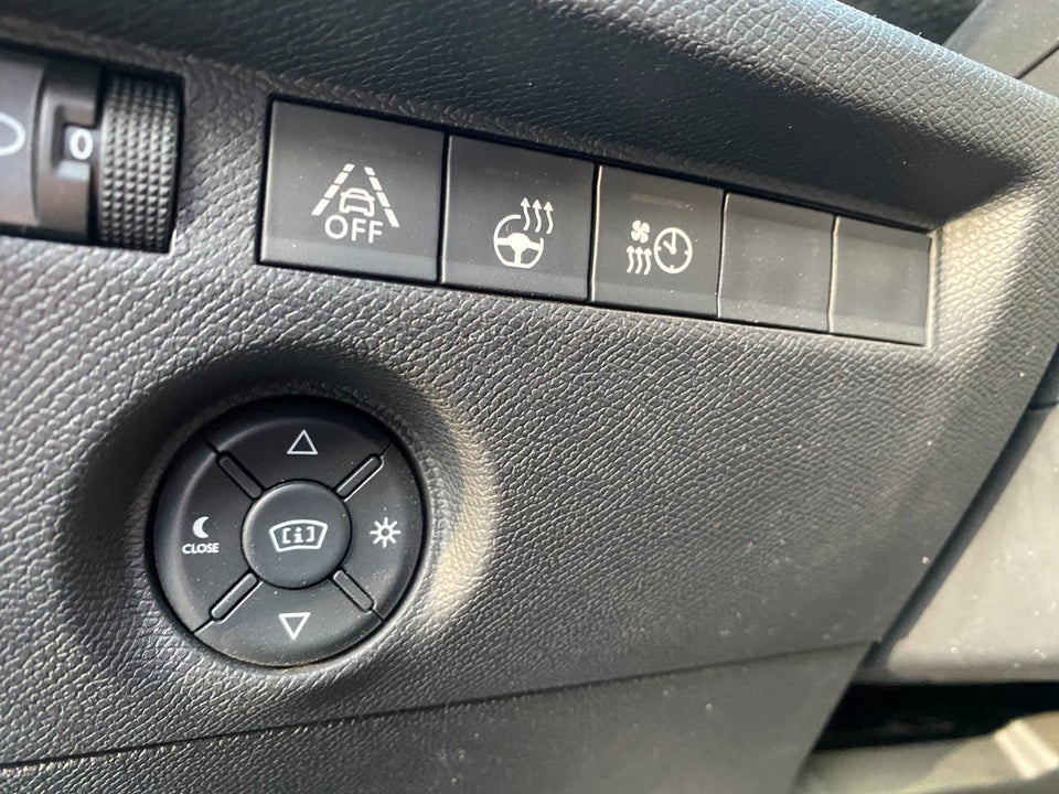 Citroën ë-C4 50 Shine Sport 5d