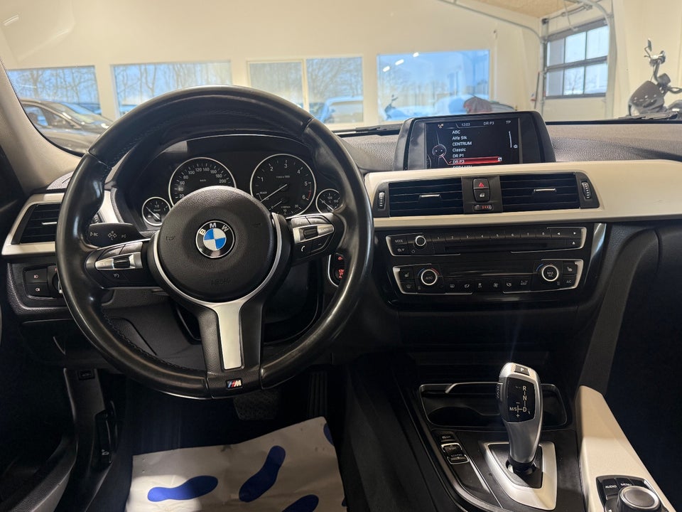 BMW 320d 2,0 Touring aut. 5d