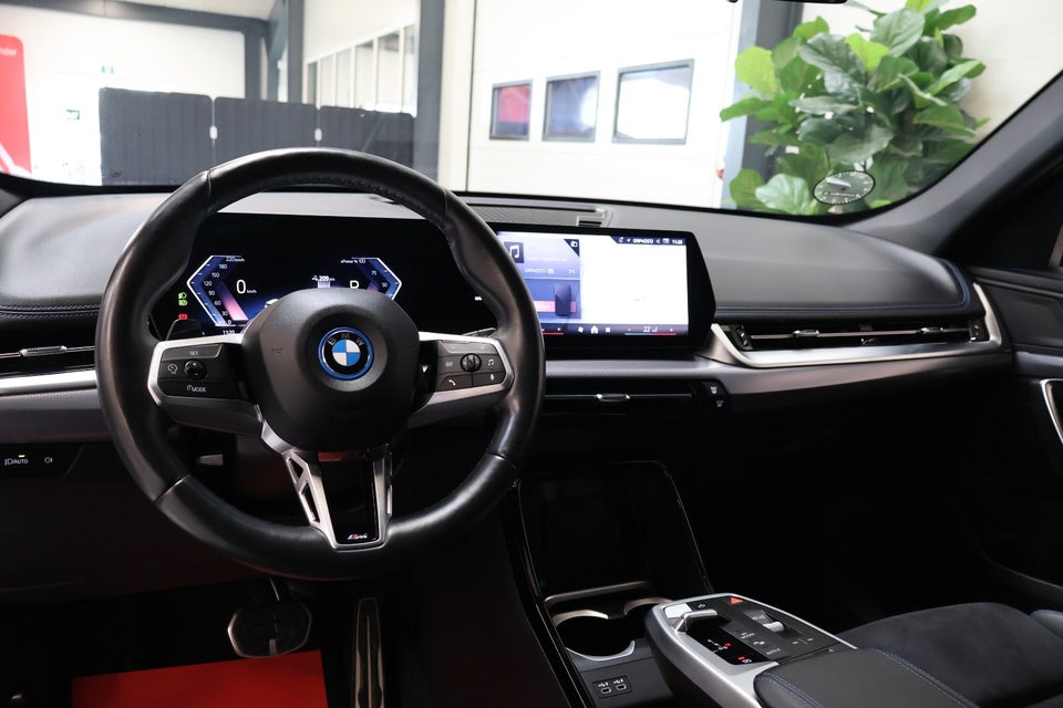 BMW iX1 eDrive20 M-Sport 5d