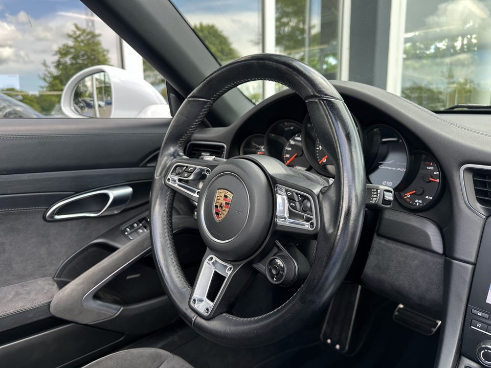 Porsche 911 Carrera 4 GTS 3,0 Cabriolet PDK 2d