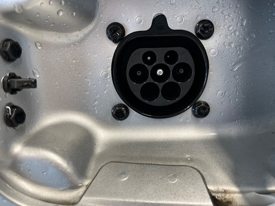 Navor E5 1,5 PHEV Rock 5d