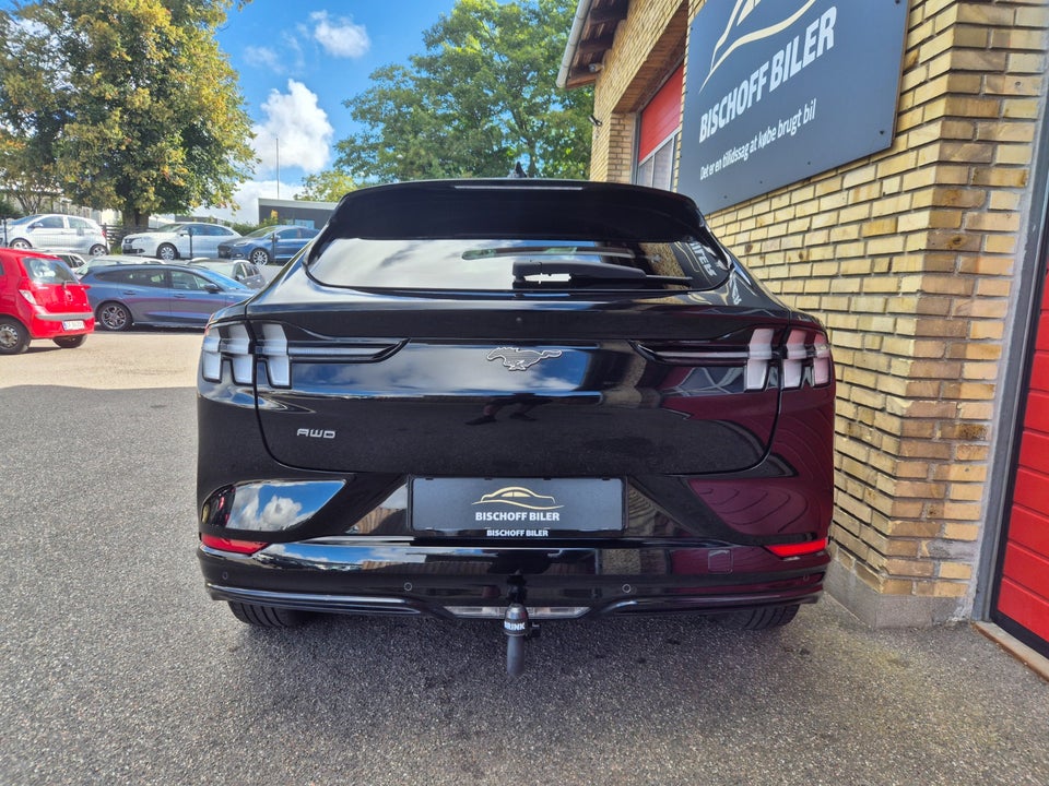 Ford Mustang Mach-E 98 Extended Range AWD 5d