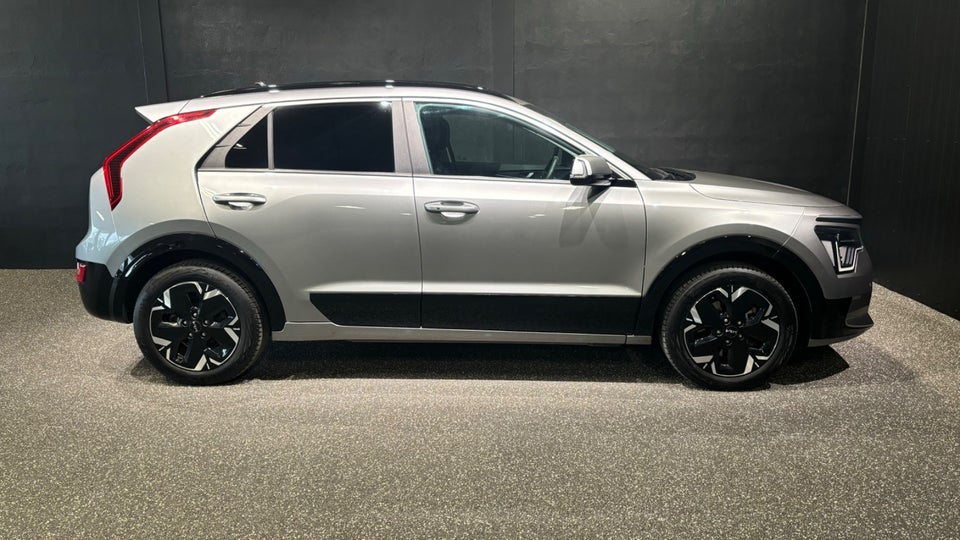 Kia Niro 64 EV Prestige 5d