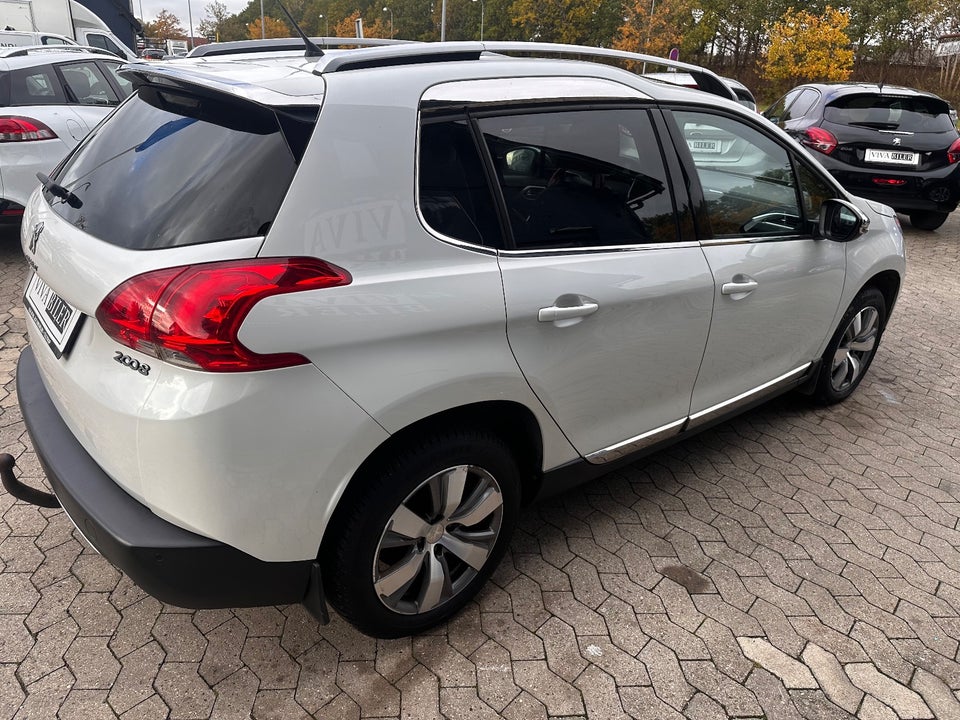 Peugeot 2008 1,6 BlueHDi 100 Allure 5d