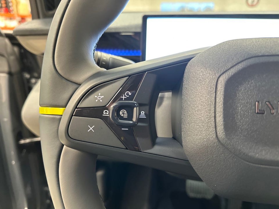 Lynk & Co 02 More 5d