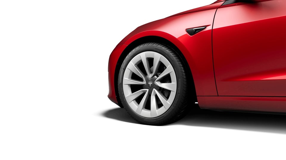 Tesla Model 3 Long Range AWD 4d