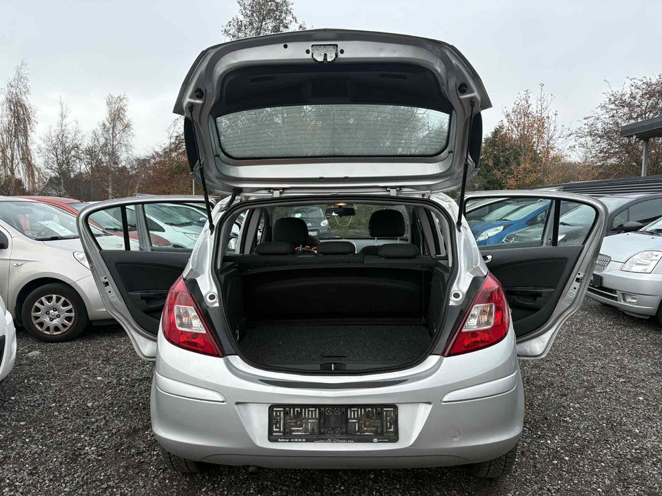 Opel Corsa 1,2 16V Enjoy 5d