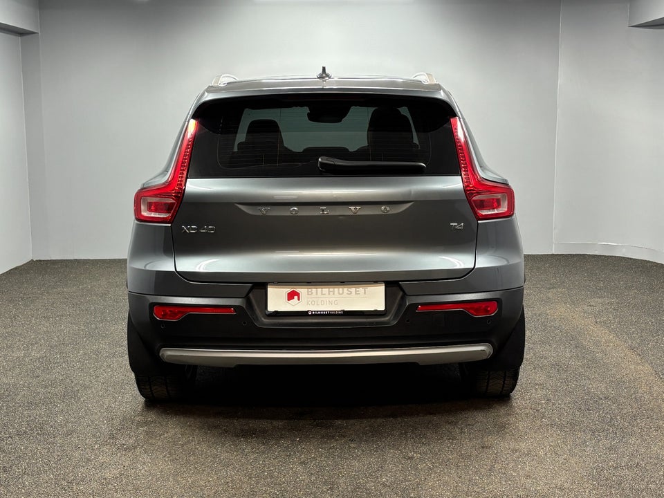 Volvo XC40 2,0 T4 190 Momentum aut. 5d