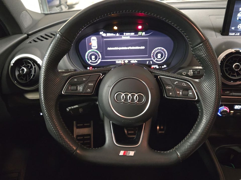 Audi A3 1,4 e-tron S-line Sportback S-tr. 5d
