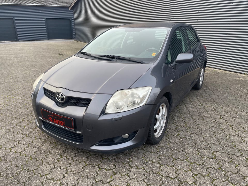 Toyota Auris 1,4 D-4D Luna 5d