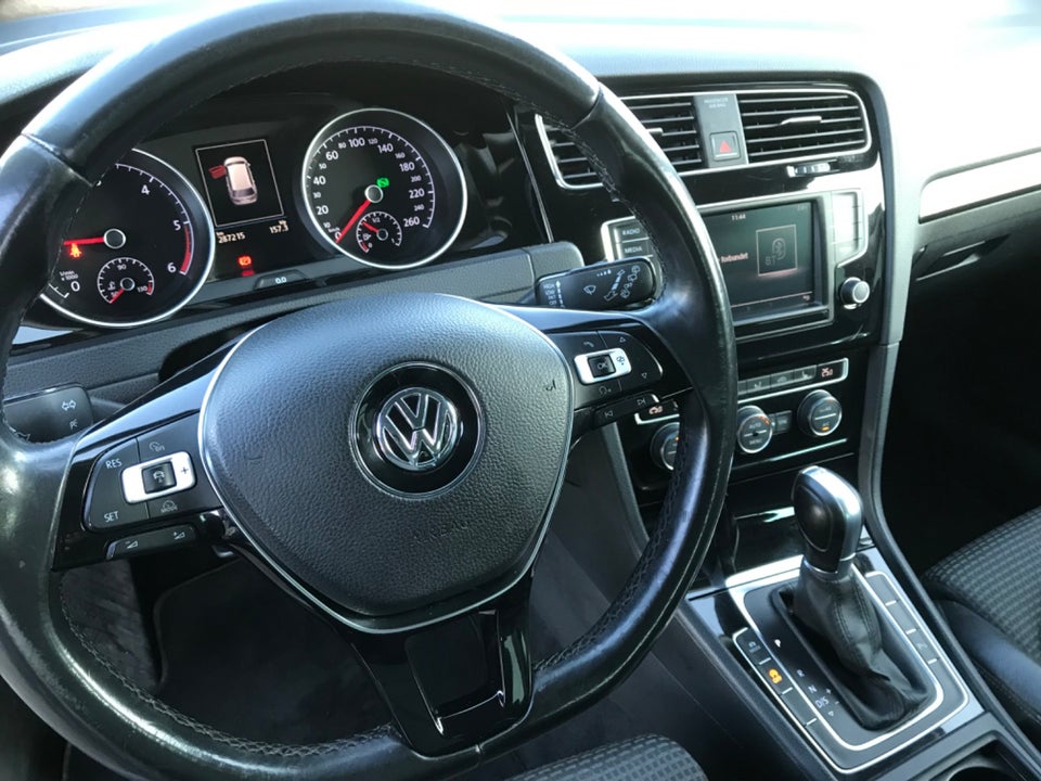 VW Golf VII 2,0 TDi 150 R-line DSG BMT 5d
