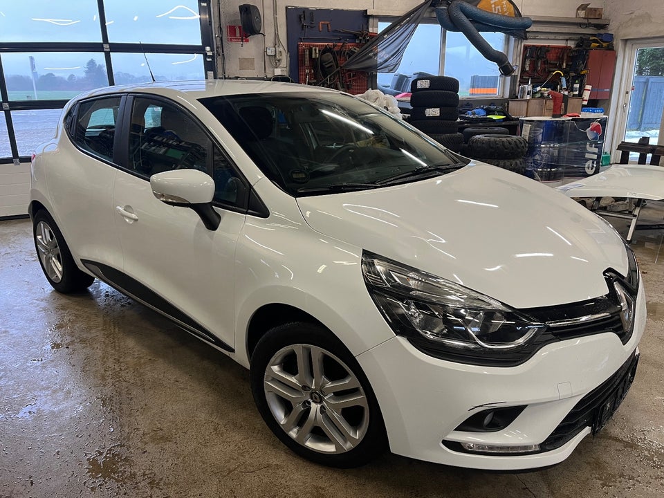 Renault Clio IV 0,9 TCe 75 Zen 5d