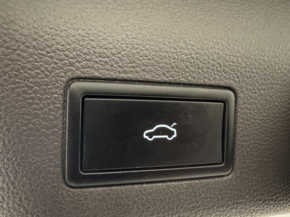 VW Multivan 1,4 eHybrid Style DSG kort
