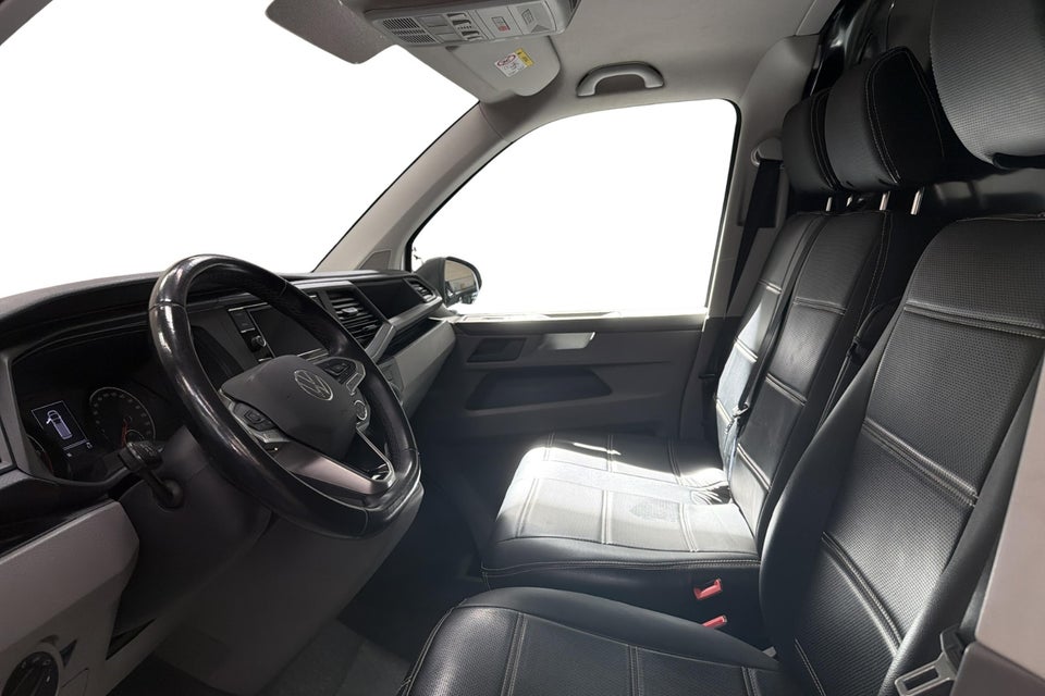 VW Transporter 2,0 TDi 150 Kassevogn DSG kort